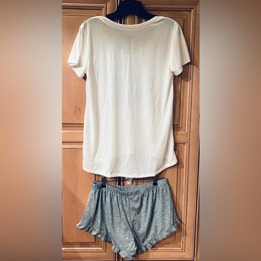 NWT The Beatles Women’s Flag 2pc Loungewear Set - Picture 3 of 8